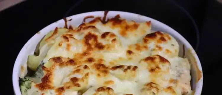Zapiekanka z kalafiorem i makaronem