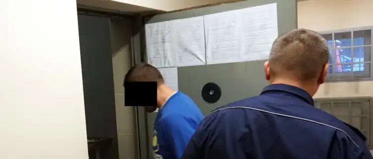 Pijany chciał przekupić legionowskich policjantów