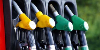 W Skrzeszewie na kradzionych tablicach rejestracyjnych ukradli paliwo. Zostali już zatrzymani