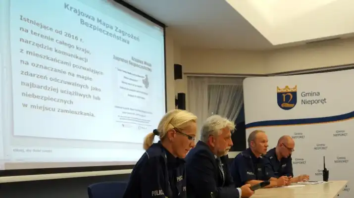 W Gminie Nieporęt rozmawiali o Bezpieczeństwie podczas debaty społecznej