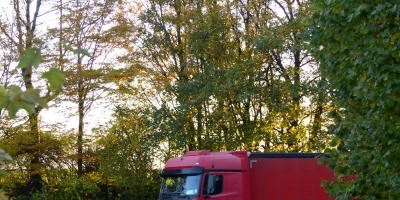 Rola pojazdów ciężarowych przy budowaniu dróg