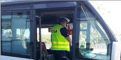 Kontrola autokaru przed wycieczką. Jak ją zgłosić?