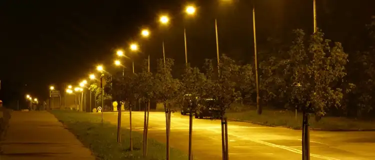 Będzie oświetlenie chodnika i ścieżki rowerowej przy Strużańskiej w Legionowie