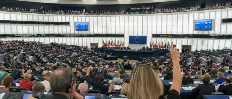 Lista 52 europarlamentarzystów, którzy będą reprezentować Polskę w Brukseli