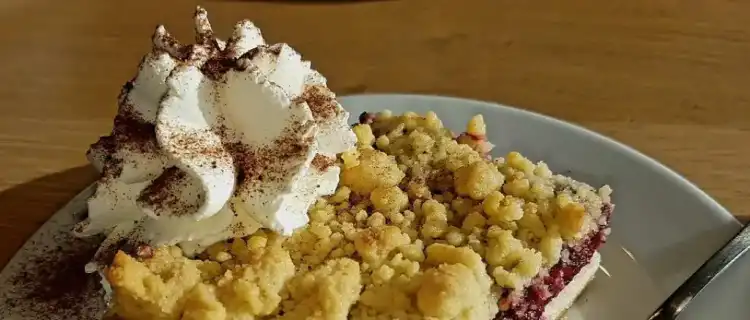 Owocowe crumble, czyli ulubione owoce pod kruszonką