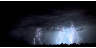 Bardzo silne burze z gradem! Alerty RCB i ostrzeżenia IMGW