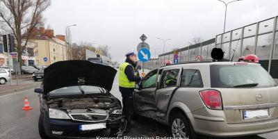 Kolizja na drodze obok McDonalda w Legionowie
