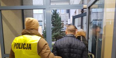 Tymczasowy areszt dla 40-latka po kradzieży rozbójniczej i znieważeniu pracownika ochrony