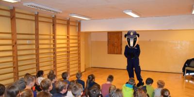 Sierżant Borsuk odwiedził legionowską siódemkę