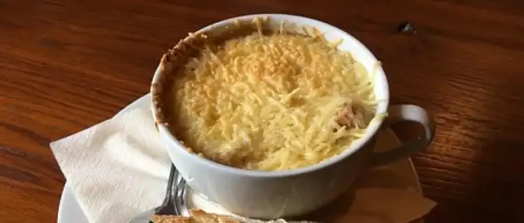 Przepis na zupę cebulową