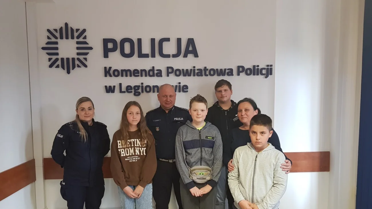 Uczniowie z SP im. Armii Krajowej w Jabłonnie najlepsi drużynowo w powiatowych zmaganiach BRD